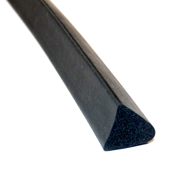 10x10 profilzsinór | háromszög keresztmetszetű | EPDM HABGUMI 10x10 profilzsinór | háromszög keresztmetszetű | EPDM HABGUMI